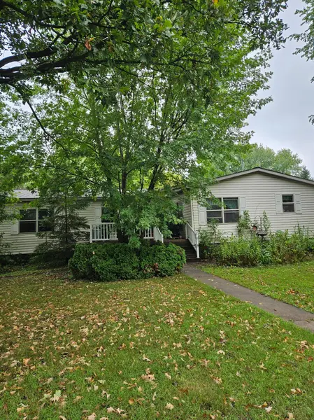 361 8th AVE, Clear Lake, WI 54005