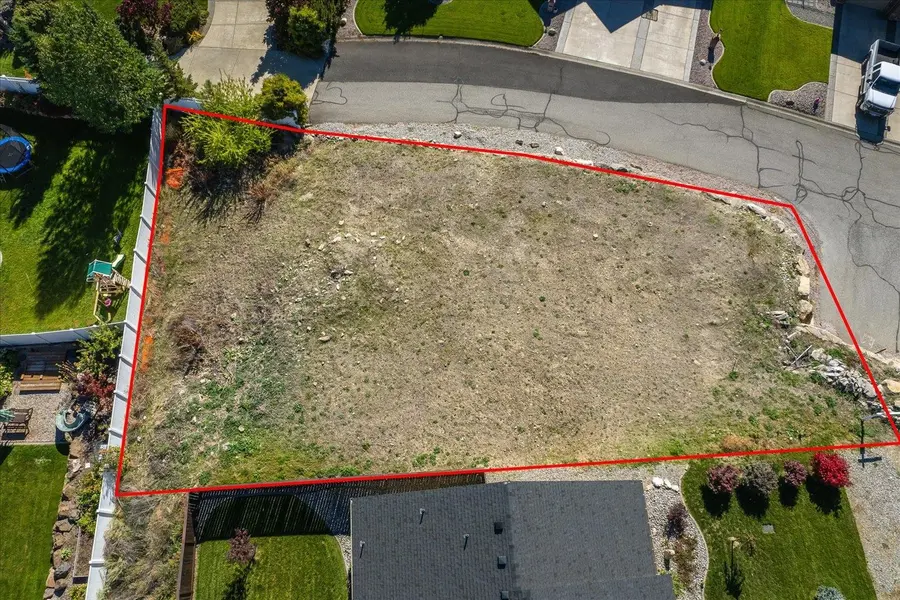 6004 N Crestmont Ln, Spokane, WA 99217
