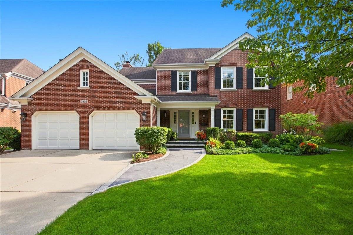 2309 Larkdale DR, Glenview, IL 60025