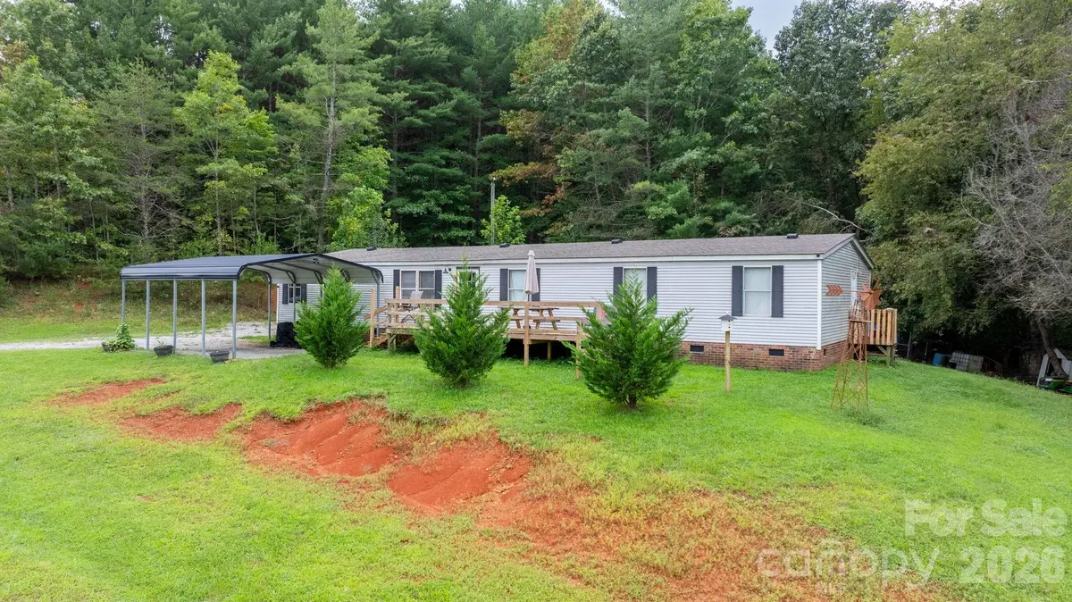 2461 Shadowbrook DR, Lenoir, NC 28645