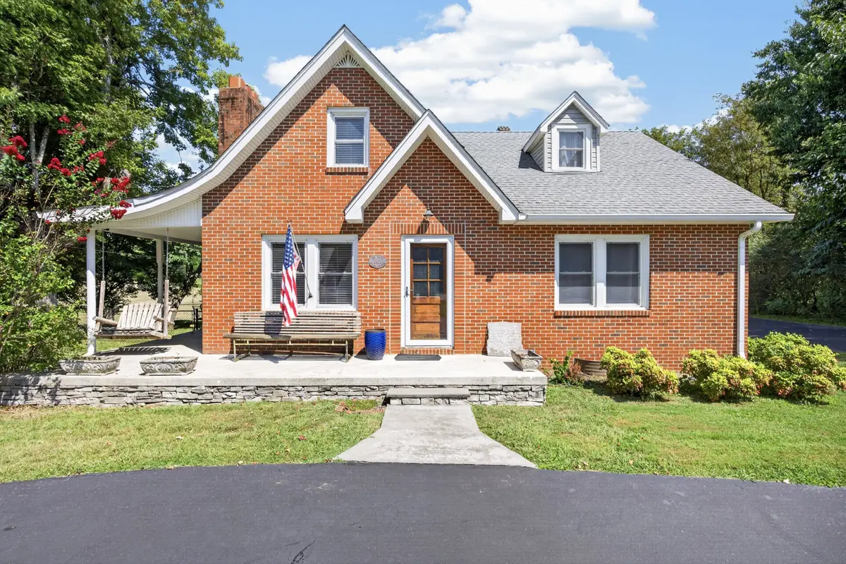 2472 Hilham Hwy, Hilham, TN 38568