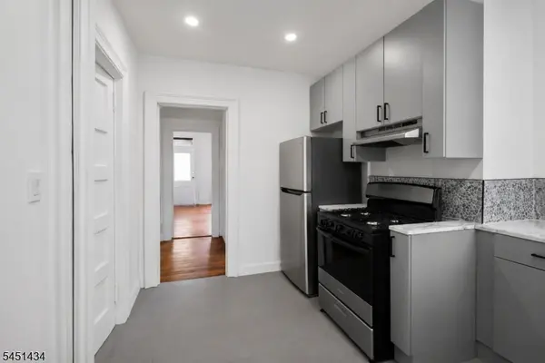 239 17Th Ave, Paterson City, NJ 07504