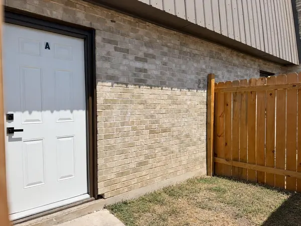 2904 Sweeney LN #A, Austin, TX 78723