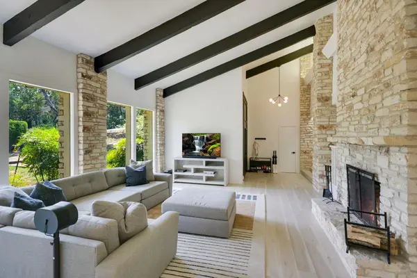 2412 Deer PASS, Austin, TX 78746