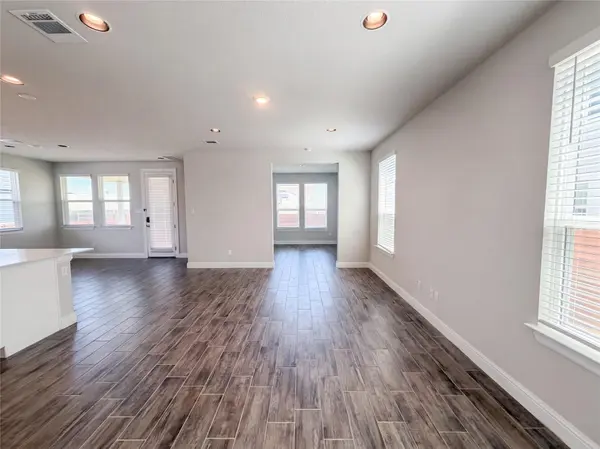 124 Crescent ST, Georgetown, TX 78626