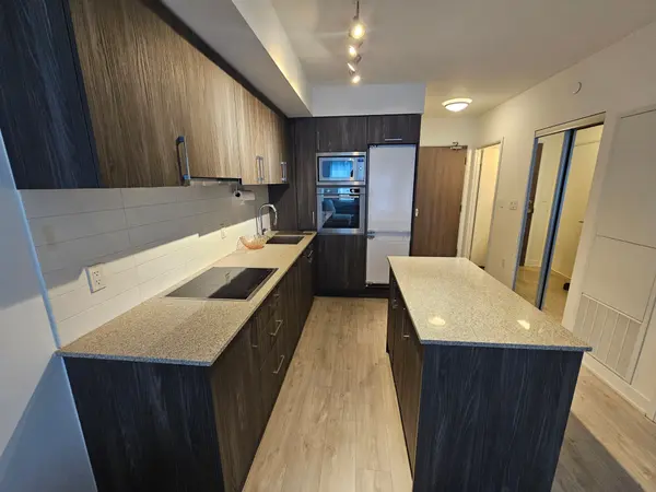 576 Front ST #429, Toronto C01, ON M5V 1C1