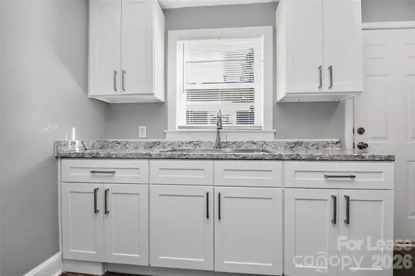 3518 The PLZ, Charlotte, NC 28205