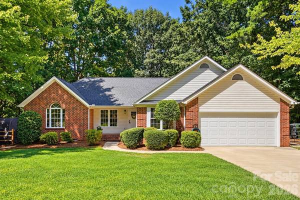 13800 Woody Point RD, Charlotte, NC 28278