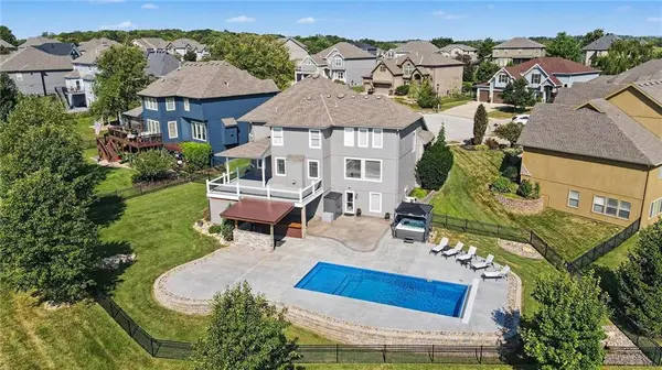 17595 N Alder CT, Platte City, MO 64079