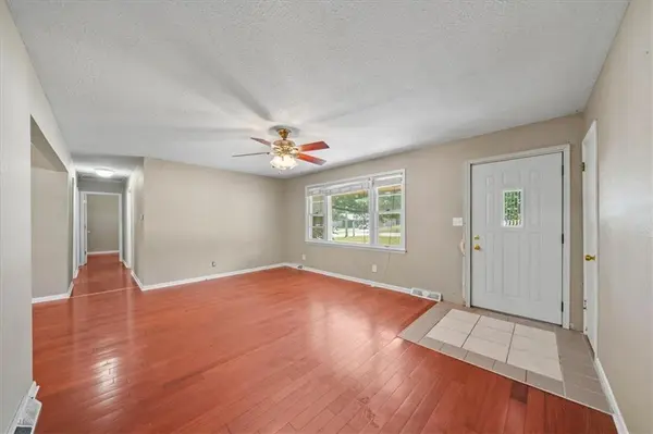 234 NE 86th TER, Kansas City, MO 64155