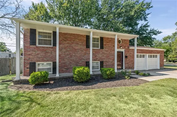 9103 W 101st ST, Overland Park, KS 66212
