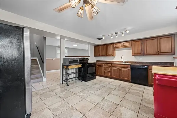 9103 W 101st ST, Overland Park, KS 66212