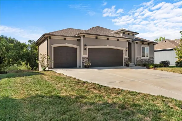 9217 NE 110th TER, Kansas City, MO 64157