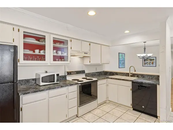 2350 E Geddes #E, Centennial, CO 80122