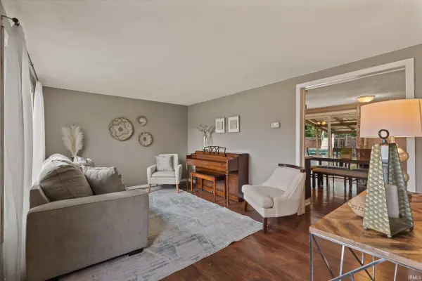 14666 Mill Valley LN, Granger, IN 46530-8605