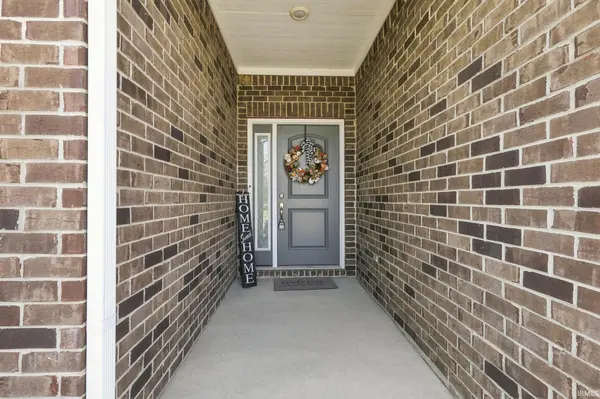 5573 Stone Grove CT, Mccordsville, IN 46055-6285