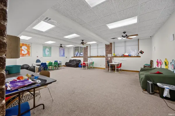 620 H ST, Bedford, IN 47421