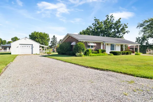 33 E Third AVE, Poseyville, IN 47633