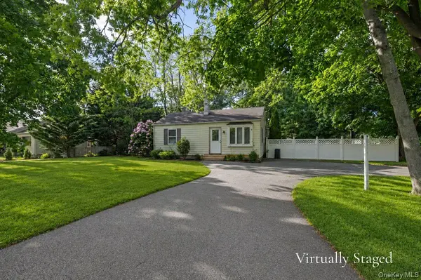 685 Horseblock RD, Brookhaven, NY 11719