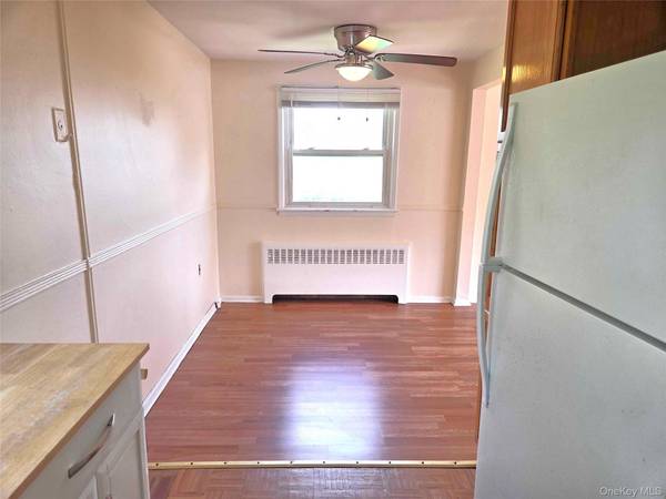89 Winter ST #2, Lynbrook, NY 11563