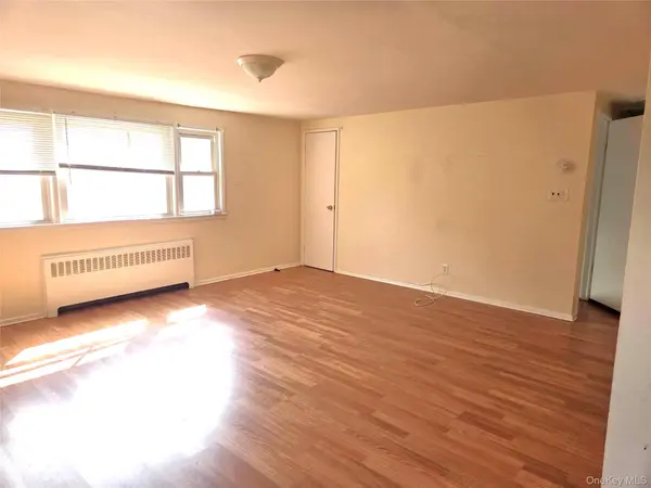 89 Winter ST #2, Lynbrook, NY 11563