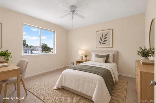 78 Confederation PL, Staten Island, NY 10303