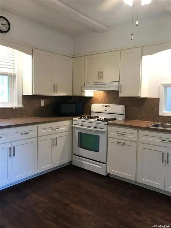 Address not disclosed, Kings Park, NY 11754