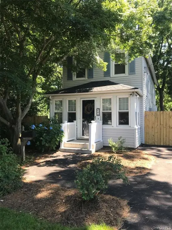 Kings Park, NY 11754