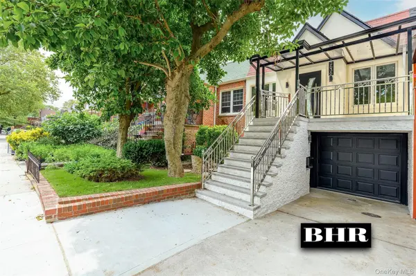 2636 E 7th ST, Brooklyn, NY 11235