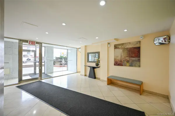 99-60 63rd RD #5Z, Rego Park, NY 11374