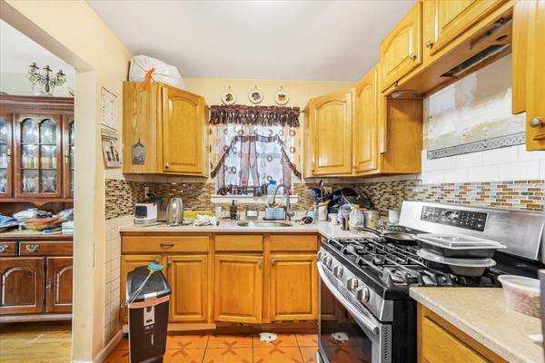 4352 Baychester AVE, Bronx, NY 10466