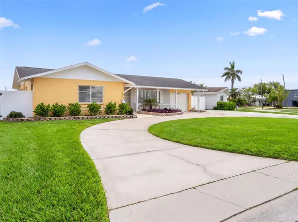 4608 ARLINGTON RD, Palmetto, FL 34221