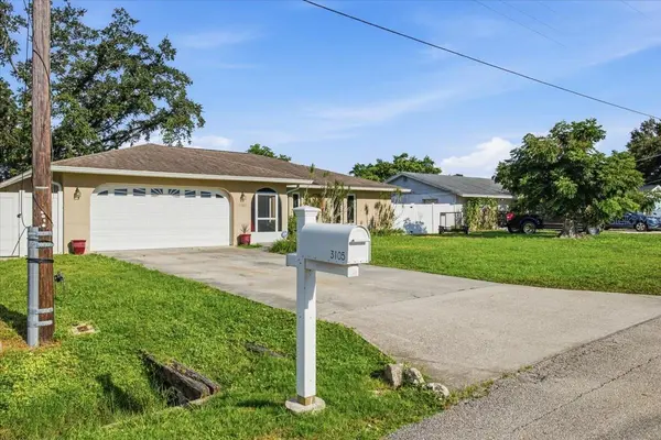 3105 BALDWIN AVE, Sarasota, FL 34232