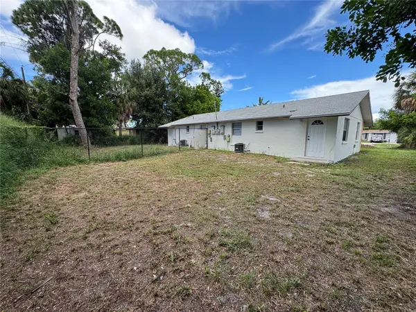 312 60TH AVENUE DR W #A, Bradenton, FL 34207