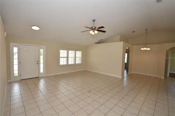 11 ZENITH CT, Palm Coast, FL 32164