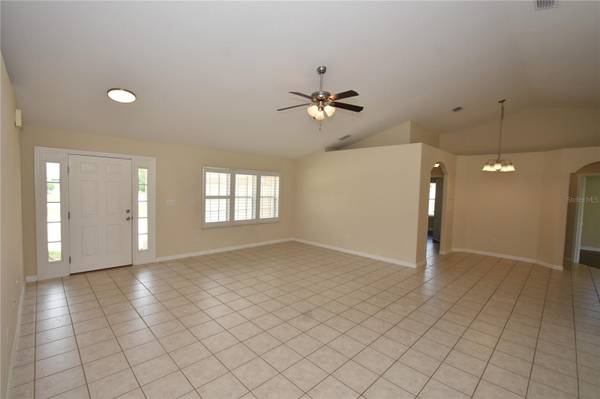 11 ZENITH CT, Palm Coast, FL 32164