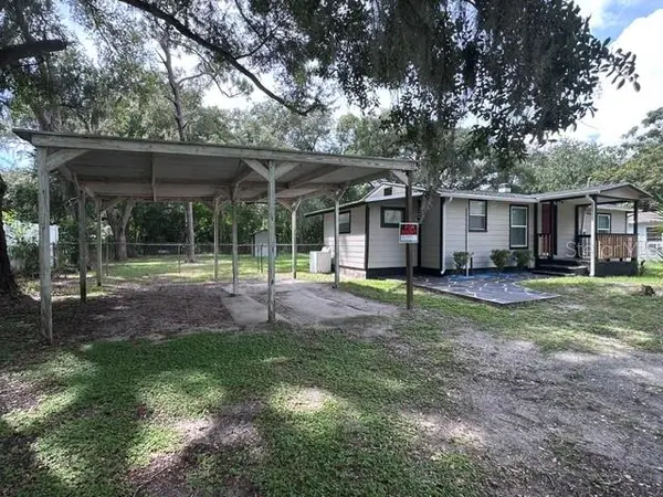1215 MANOR DR, Leesburg, FL 34748