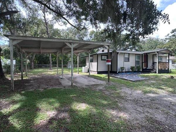 1215 MANOR DR, Leesburg, FL 34748