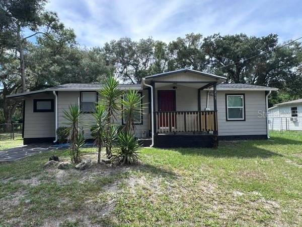 1215 MANOR DR, Leesburg, FL 34748