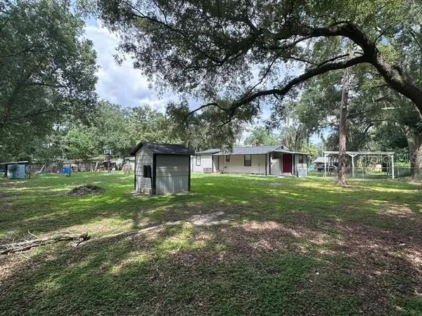1215 MANOR DR, Leesburg, FL 34748