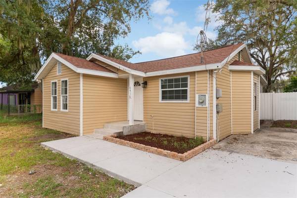 8416 N 17TH ST, Tampa, FL 33604