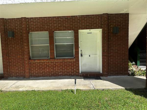 1315 SE SILVER SPRINGS PL #6, Ocala, FL 34471