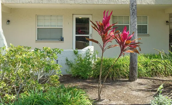 940 VIRGINIA ST #103, Dunedin, FL 34698