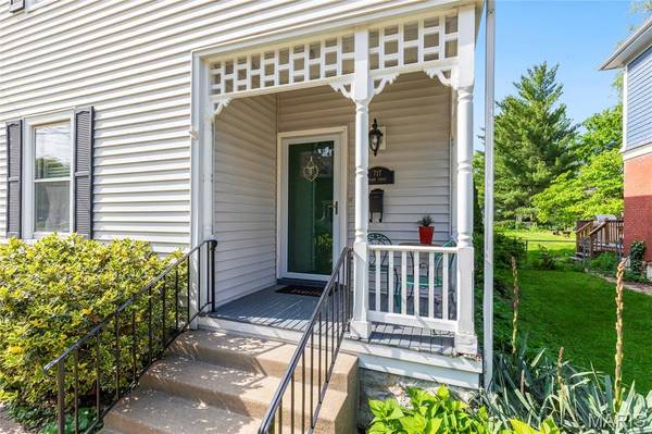 717 Clark ST, St Charles, MO 63301