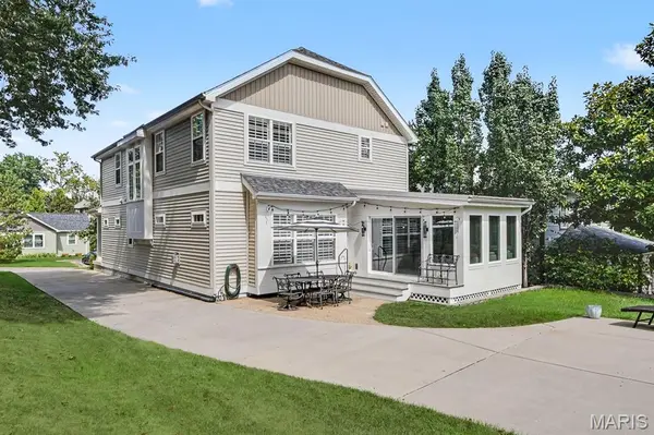 1020 Brownell AVE, St Louis, MO 63122