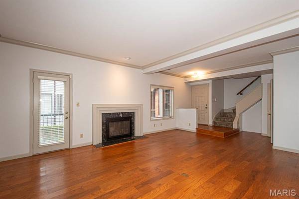 4444 Lindell BLVD #7, St Louis, MO 63108
