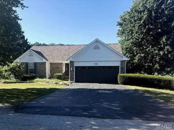 134 Bridgewater Chase LN, Villa Ridge, MO 63089