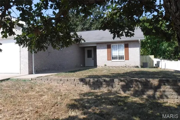 22625 Hollow Oak LN #B, St Robert, MO 65584