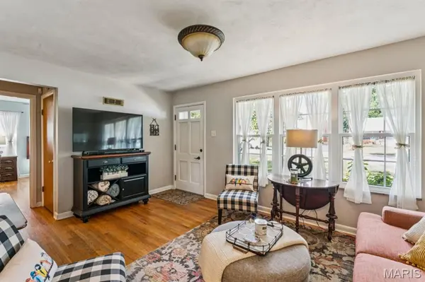 1204 Oday AVE, Rock Hill, MO 63119