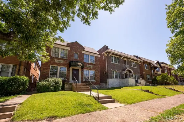 4936 Winona AVE, St Louis, MO 63109